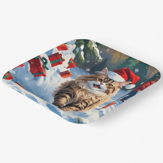 Persische Katze sitzt im Schnee mit Weihnachtshut Pappteller (Gewinkelt)