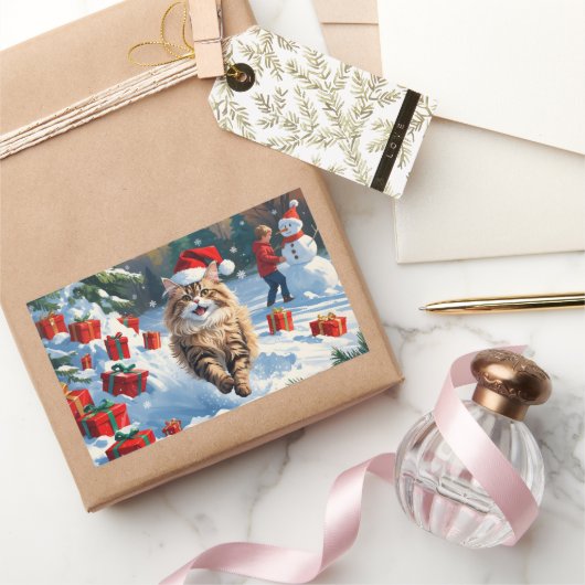 Persische Katze sitzt im Schnee mit Weihnachtshut Rechteckiger Aufkleber (Schenken)