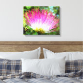 Persische Seidenbaum Blume Canvas Print Leinwanddruck (Insitu (Schlafzimmer))