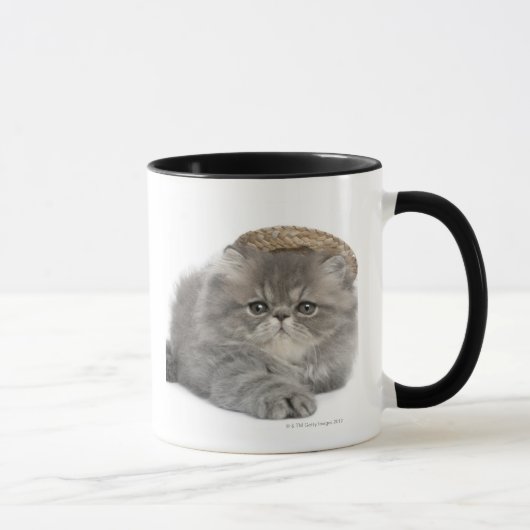 Persisches Kätzchen (2 Monate alte) ein Stroh Tasse (Rechts)