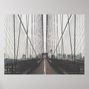 PERSON AUF BRÜCKE POSTER