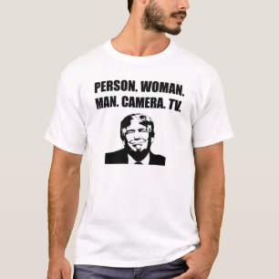 Person. Frau. Mann. Kamera. TV.Anti-Trump T-Shirt