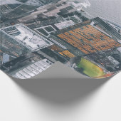PERSON IM GEBÄUDE GESCHENKPAPIER (Ecke)