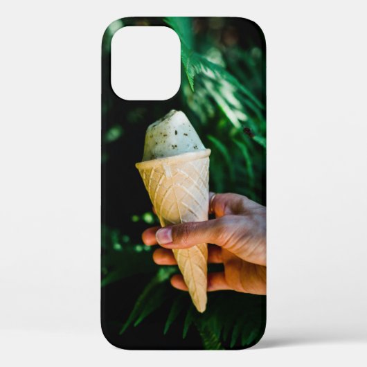 Person mit Eis Case-Mate iPhone Hülle (Rückseite)