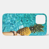 Person mit gelbem Ananas Case-Mate iPhone Hülle (Rückseite (Horizontal))