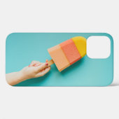 Person mit gelbem und rosa Popsiv Case-Mate iPhone Hülle (Rückseite (Horizontal))