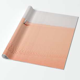 PERSON WALKING ON DESERT GESCHENKPAPIER