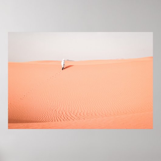 PERSON WALKING ON DESERT POSTER (Vorne)