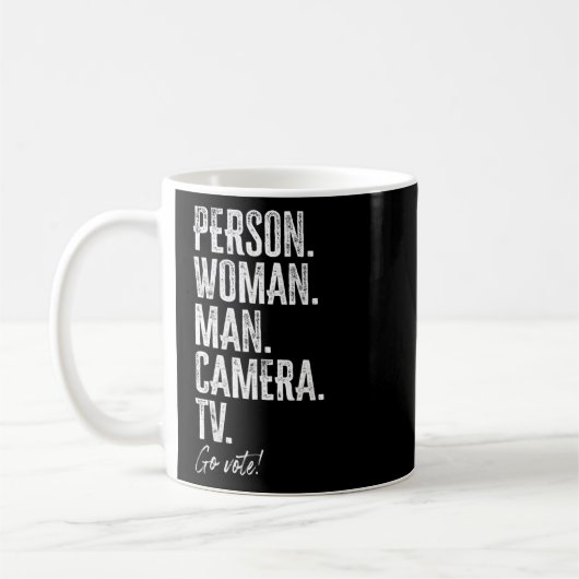 Person. Woman. Man. Camera. Tv. Go Vote Anti Trump Kaffeetasse (Links)