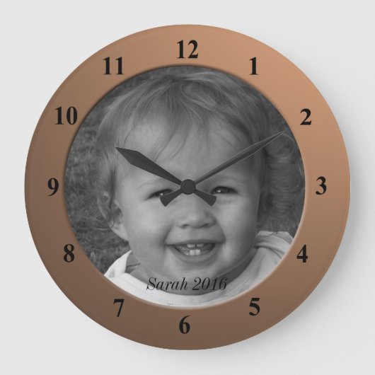 Personal Custom Photo and Text Bronze Frame Große Wanduhr (Vorderseite)