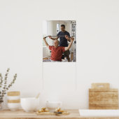 Personal Trainer mit Mann im Zuhause-Gym Poster (Küche)