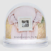 Personalised Pregnancy Announcement Snow Globe. Schneekugeln (Vorderseite)