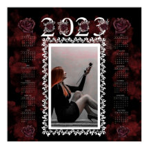 Personalisierbarer Gothic-Kalender 2023