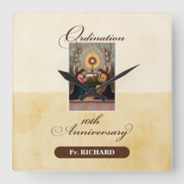 Personalisieren, 10. Ordination Anniversary Angels Quadratische Wanduhr