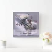 Personalisieren, 40. Ordination Jubiläum Glückwuns Quadratische Wanduhr (Zuhause)