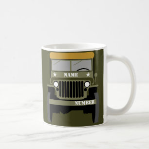 Personalisieren des Vintagen Militärfahrzeugs der Kaffeetasse