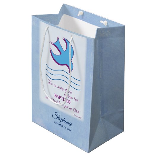 Personalisieren, Erwachsenentauchung Taube auf bla Mittlere Geschenktüte (Vorderseite Schrägansicht)