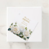 Personalisieren Sie Brautparty White Roses Geschenkanhänger (Beispiel)