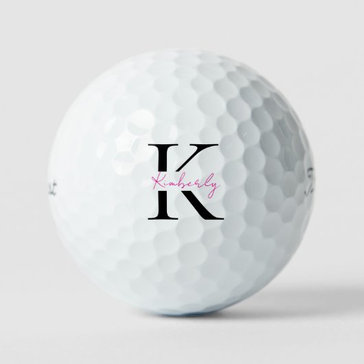 Personalisieren Sie den heißen rosa Skriptnamen Ti Golfball (Vorderseite)