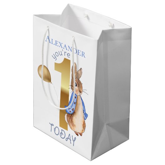 Personalisieren Sie den Namen des Kindes Peter 1. Mittlere Geschenktüte (Rückseite Schrägansicht)
