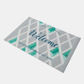 Personalisieren Sie die Aquamarinen Diamanten Fußmatte (Schrägansicht)