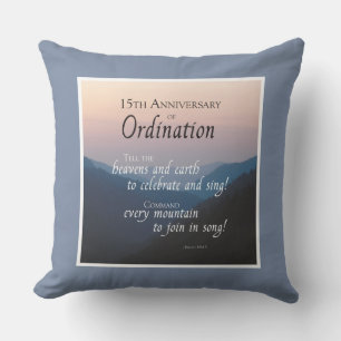 Personalisieren Sie die Glückwunsch der Ordination Kissen