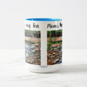 Personalisieren Sie die moderne Bücherszene Zweifarbige Tasse (Mittel)