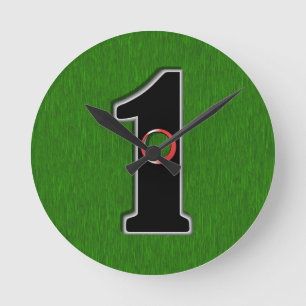 Personalisieren Sie dieses glückliche Golfer Hole  Runde Wanduhr