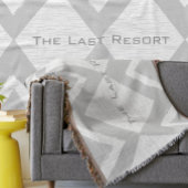 Personalisieren Sie Ihr Beach House Gray Zig Zag Decke