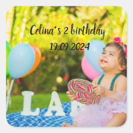 Personalisieren Sie Ihre Babys Geburtstags-Foto Quadratischer Aufkleber