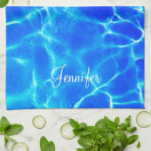 Personalisieren Sie Name, White Script, Blue Pool Geschirrtuch (Gefaltet)