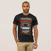Personalisieren Sie Retro Trucker Legend Semi Truc T-Shirt (Vorne ganz)