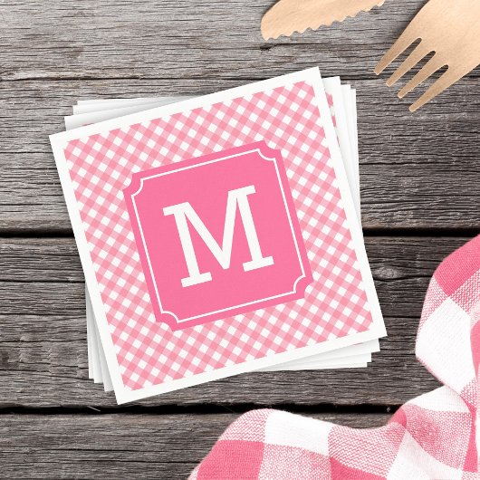 Personalisieren Sie stilvolle Baby Pink Gingham Mo Serviette