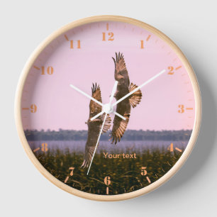 Personalisieren von zwei Ospreys im Flug Uhr