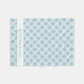 Personalisiert Baby Blue and White Geometric Fleecedecke (Vorderseite (Horizontal))