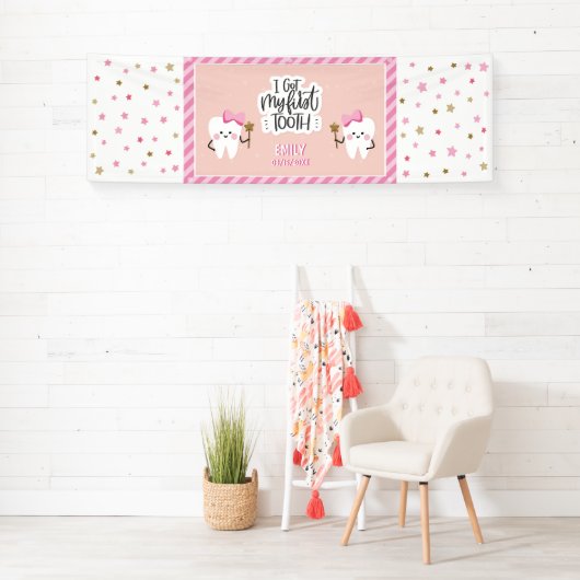 Personalisiert Baby Girl Ich got mein First Tooth Banner (Insitu)