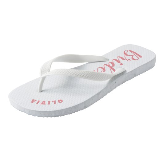 Personalisiert Bachelorette Bride Badesandalen (Schrägansicht)