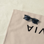 Personalisiert-Beige-Monogramm Strandtuch (Beispiel)