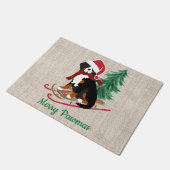 Personalisiert Bernese Mt Dog Christmas Sled Fußmatte (Schrägansicht)