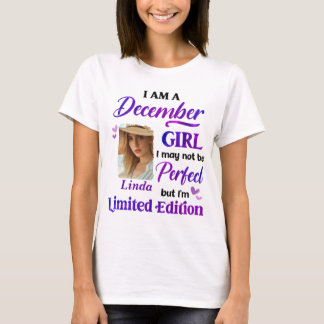 Personalisiert bin ich ein Dezember Girl mit Custo T-Shirt