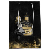 Personalisiert Black and Gold Alice trinken mich Mittlere Geschenktüte (Rückseite)