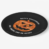 Personalisiert Black Halloween Pumpkin Word Cloud Pappteller (Schrägansicht)