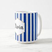 Personalisiert Blau und Weiß gestreift Kaffeetasse (VorderseiteRechts)