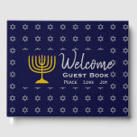Personalisiert Blue HANUKKAH Willkommen Gästebuch<br><div class="desc">Personalisiert Blue HANUKKAH Welcome Guest Book mit Star of David All-over-Muster. Behalt die Erinnerungen deiner besonderen Ansammlungen lebendig, indem du die Gedanken deiner Gäste in diesem dezent stylischen, dunkelblau und grau gehaltenen Hanukkah Gästebuch sammelst. Der Platzhalter-Text ist CUSTOMIZABEL, sodass Sie die Beschreibung ändern können, z.B. zu Ihrem Familiennamen, Besucherbuch, etc....</div>