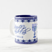 Personalisiert Blue Happy Hanukkah Star Zweifarbige Tasse (Vorderseite Links)