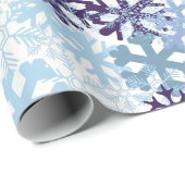 Personalisiert Blue White Christmas Snowflakes Geschenkpapier (Rolleneckpunkt)