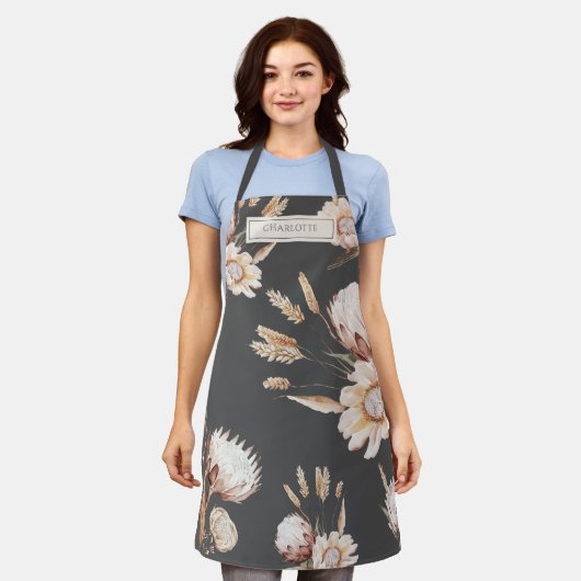 Personalisiert Boho Terracotta Creme Blume Schürze (Getragen)
