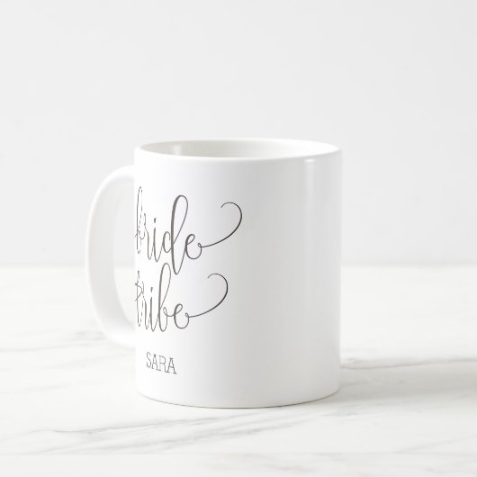 Personalisiert Bride Stamm Kalligraphie Bridesmaid Kaffeetasse (Vorderseite Links)