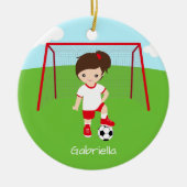 Personalisiert Brown Hair Soccer Girl Weihnachten Keramik Ornament (Vorne)