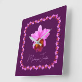 Personalisiert Cattleya Orchid Motif Quadratische Wanduhr (Winkel)